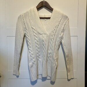 Maurices White Cable Knit Hooded Sweater | Women’s Small | Cozy Winter Pullover